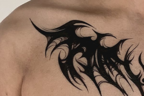 Nfuria_Blackwork-neotribal-darks-pecho